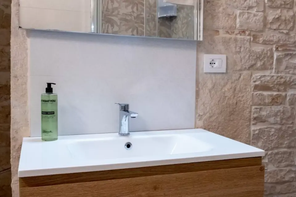Le Gravinelle · Camera doppia, il bagno