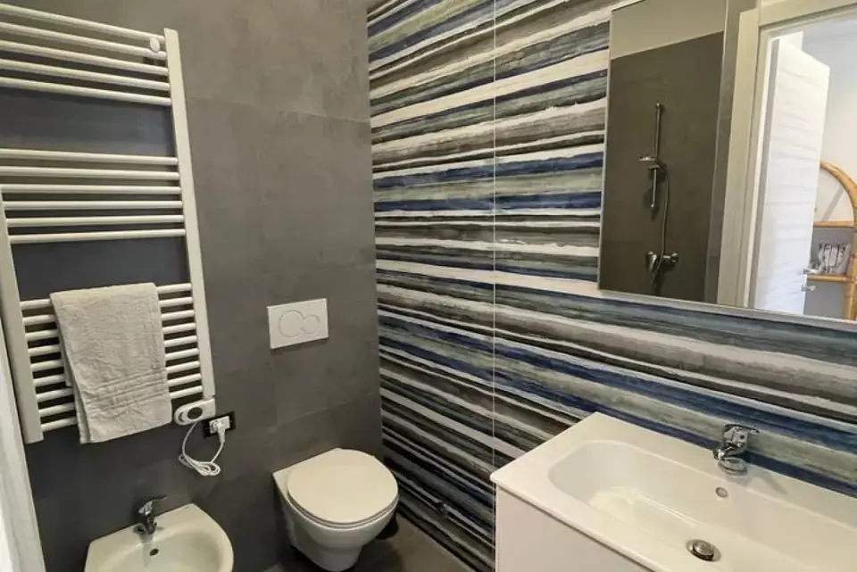 Fronte mare Montegiordano · Sirio destro, il bagno