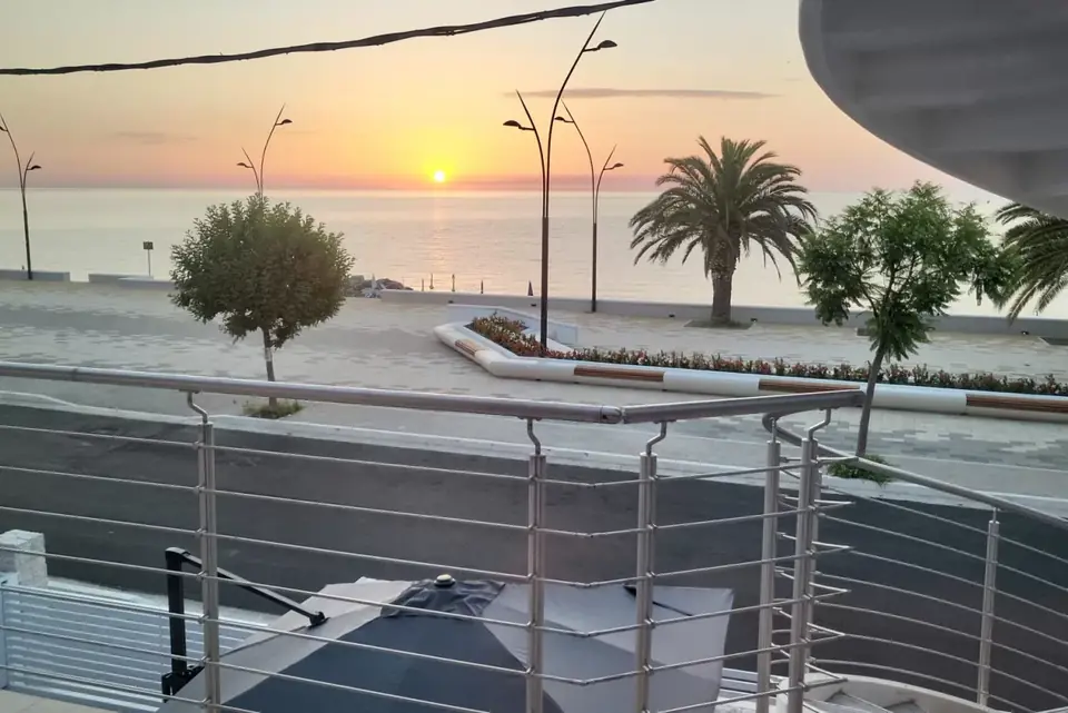 Fronte mare Montegiordano · Sirio sinistro, il tramonto